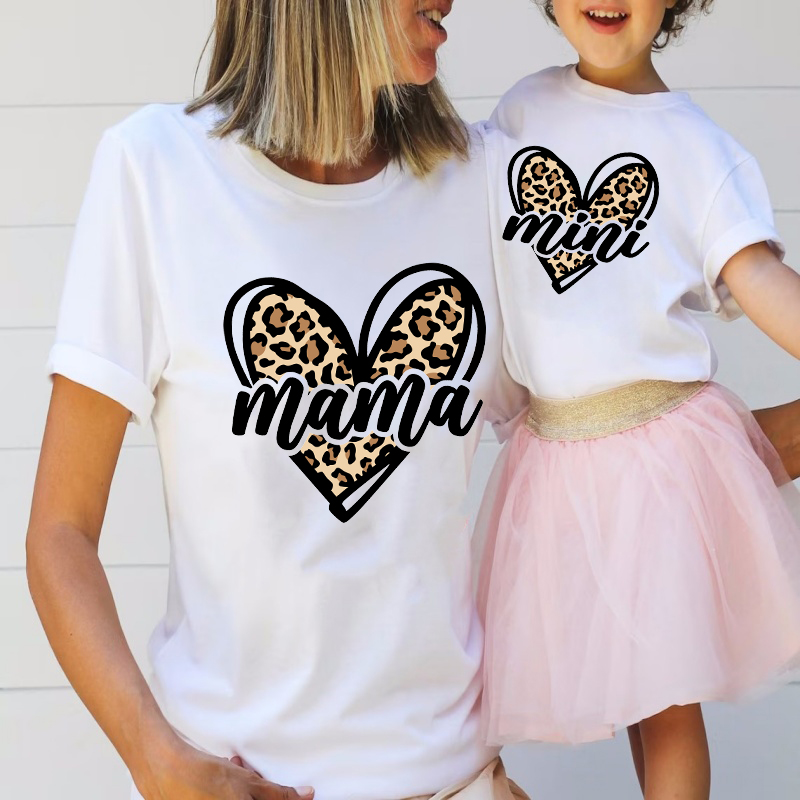 Mama Mimi Leopar Kalp Baskı Ai - Plant Parent T Shirt incelemesi ve fiyatı
